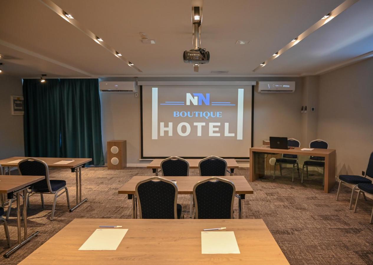 Nn Boutique Hotel Tiszaújváros Kültér fotó